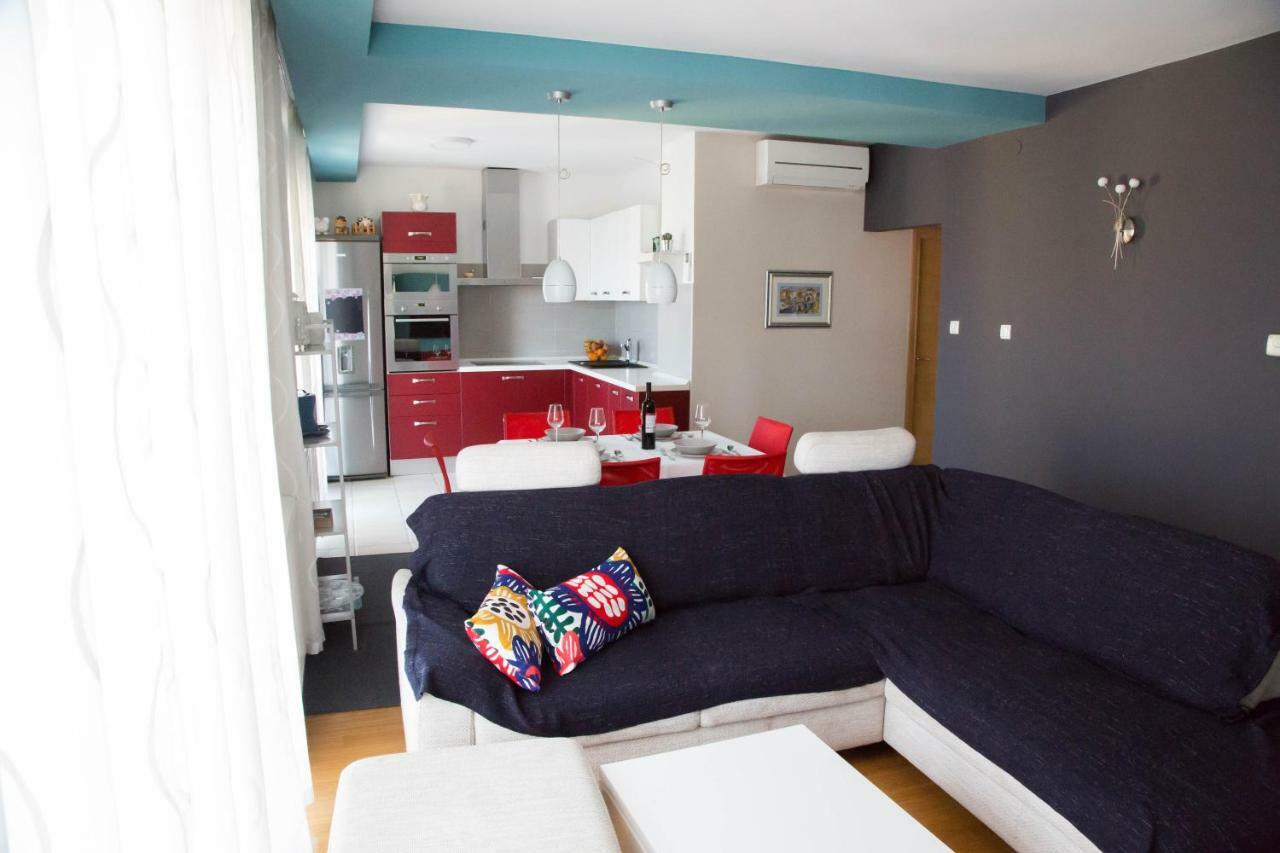 Apartman Matea Apartment Malinska Exterior photo